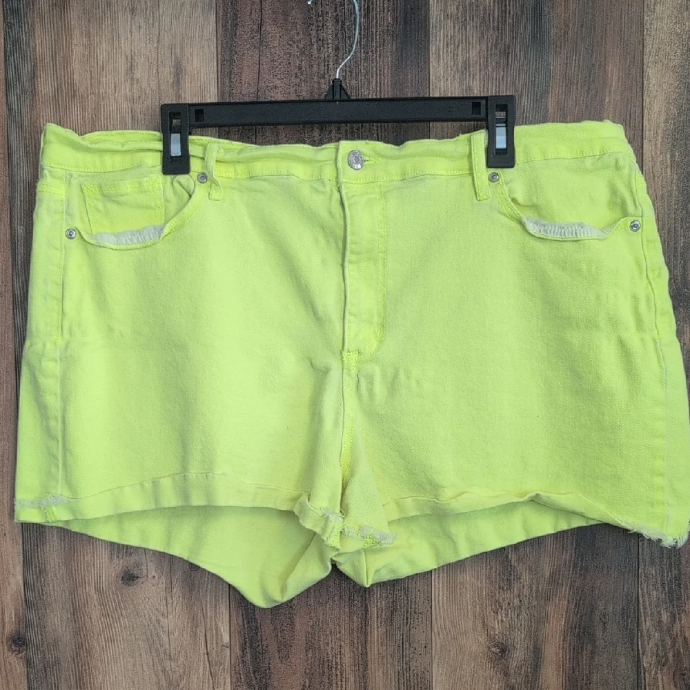 Scoop Vibrant Yellow Women's Distressed Jean Shorts 20                     -811G